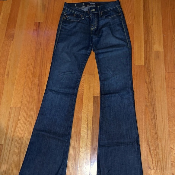 Gently Used Rock & Republic Bootleg Jeans! Size 27 - Picture 4 of 8